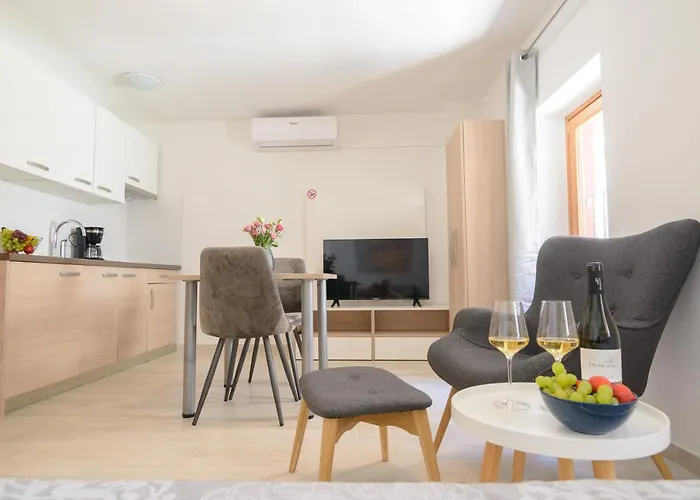 Old Town * Novigrad (Istria)