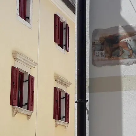 Old Town * Novigrad (Istria)