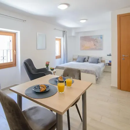 Old Town Apartment